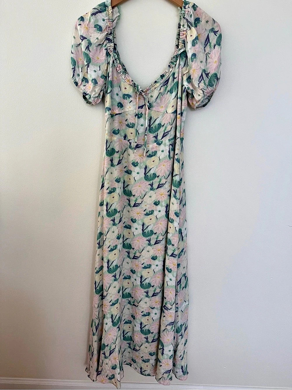 ASTR The Label Floral Puff Sleeve Maxi Dress in Pink & Green Like New Size M